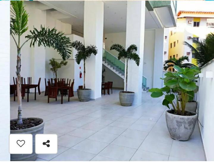 Apartamento com Varanda
